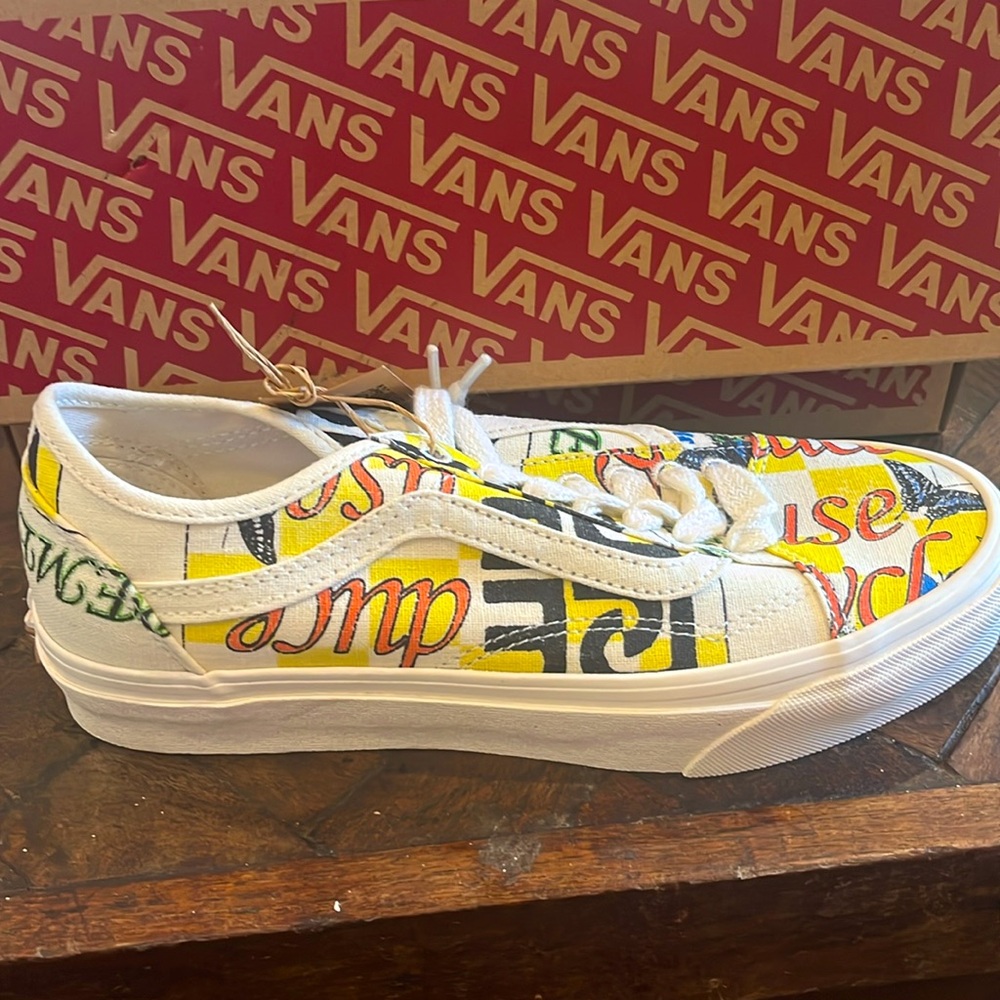COPY - NWT Vans “Old School Tape” Sneakers Women’s 8, Men’s 6.5 New with Tag & … - Picture 9 of 14